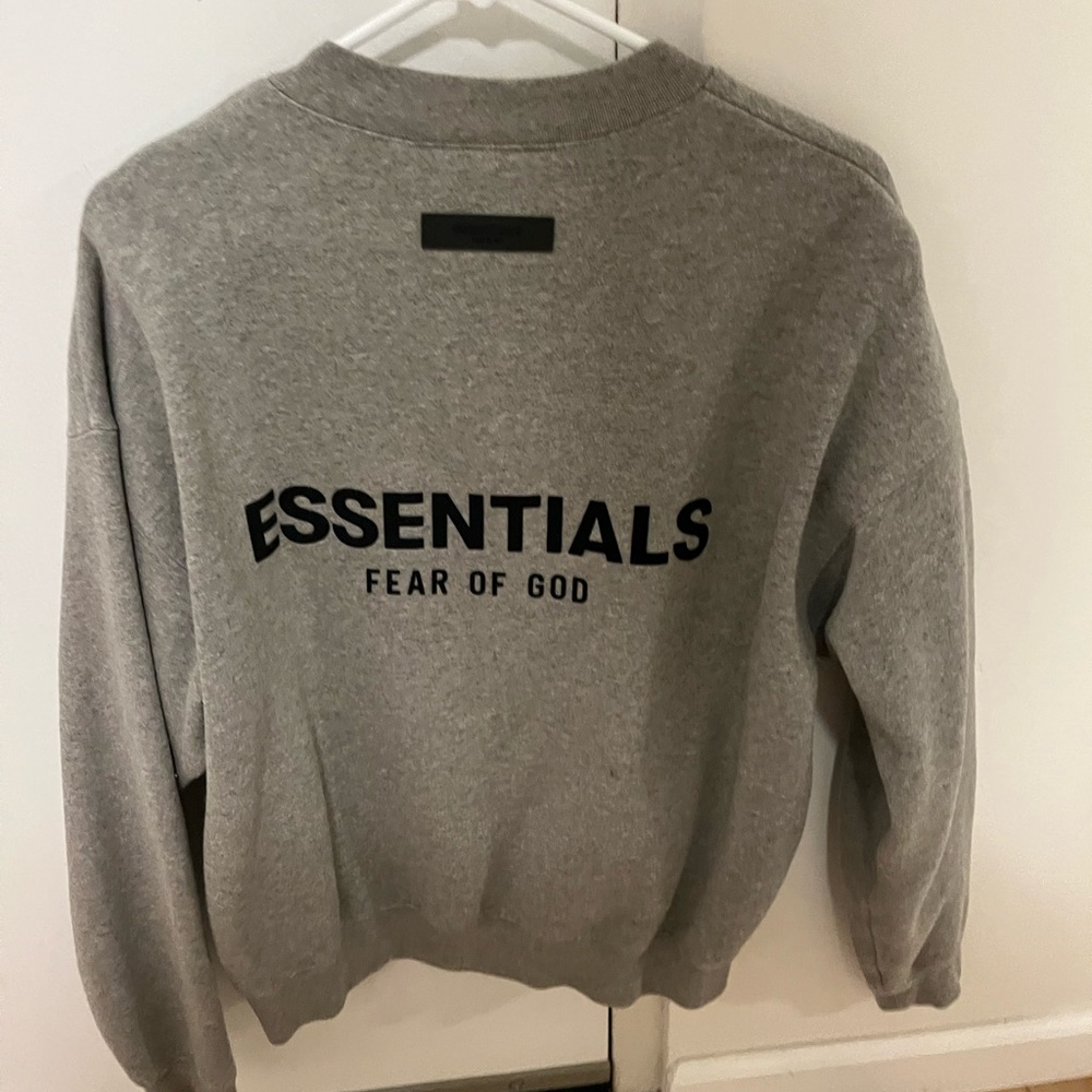 Essentials crewneck - Picture 2 of 2